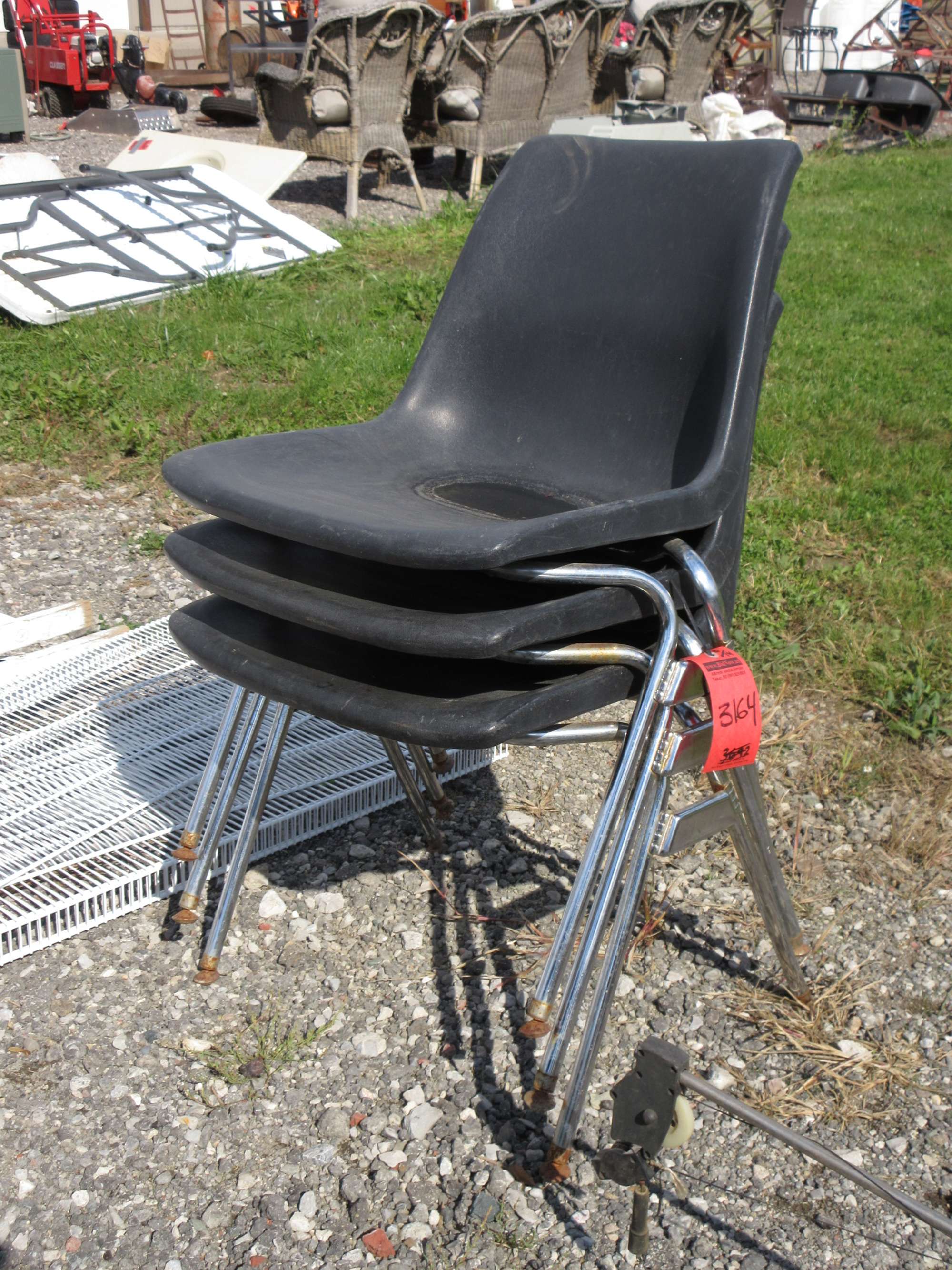 Albrecht Auctions | (3) Stackable Chairs