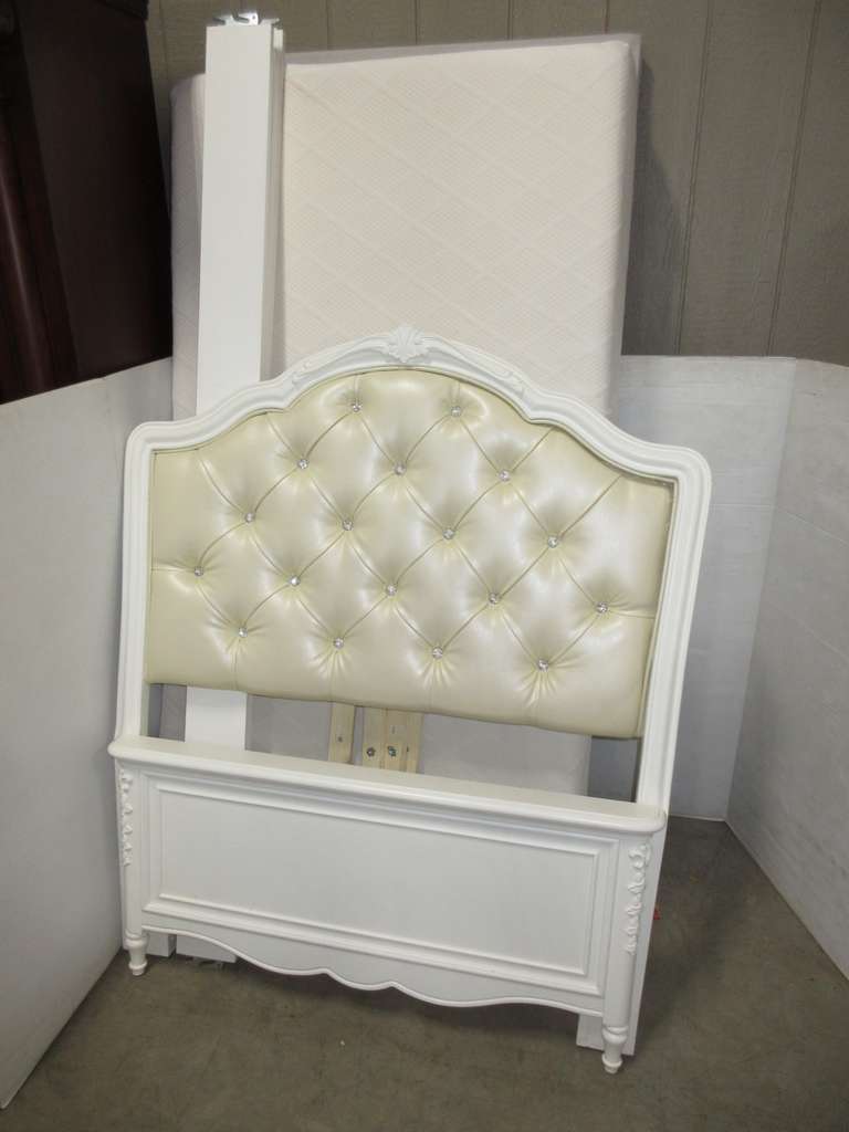 Girls White/Cream Diamond Tufted/Leather Padded Headboard and Footboard Set with Rails, Memory Foam, Mattress, and Box Spring