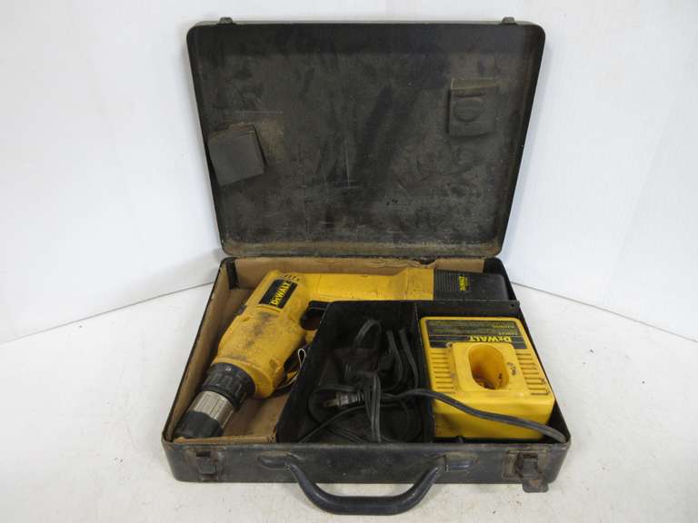 DeWALT Cordless Drill with Charger in Steel Case, No. DW945