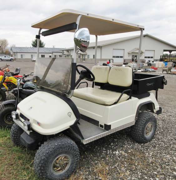 Par Car Gas Golf Cart with Rearview Mirrors, Lights, Dump Bed, Knobby Tires, Hubcaps, Roof, Windshield, Key and Bill of Sale in Office