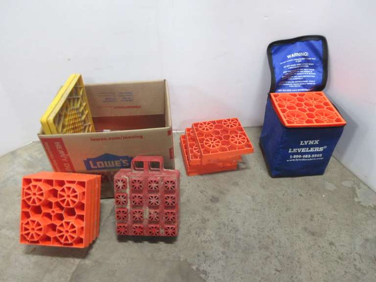 (25) Stackable RV Leveling Blocks