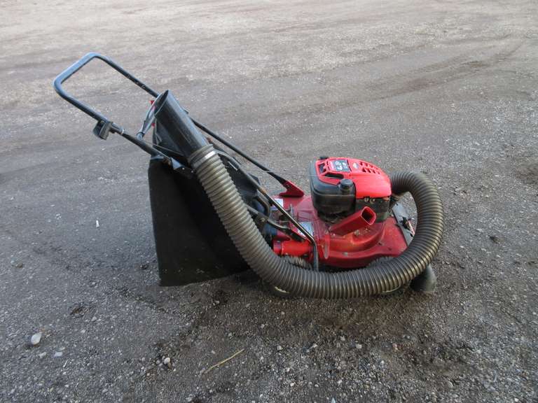 Troy-Bilt 24" Yard Vacuum, 5.5 HP