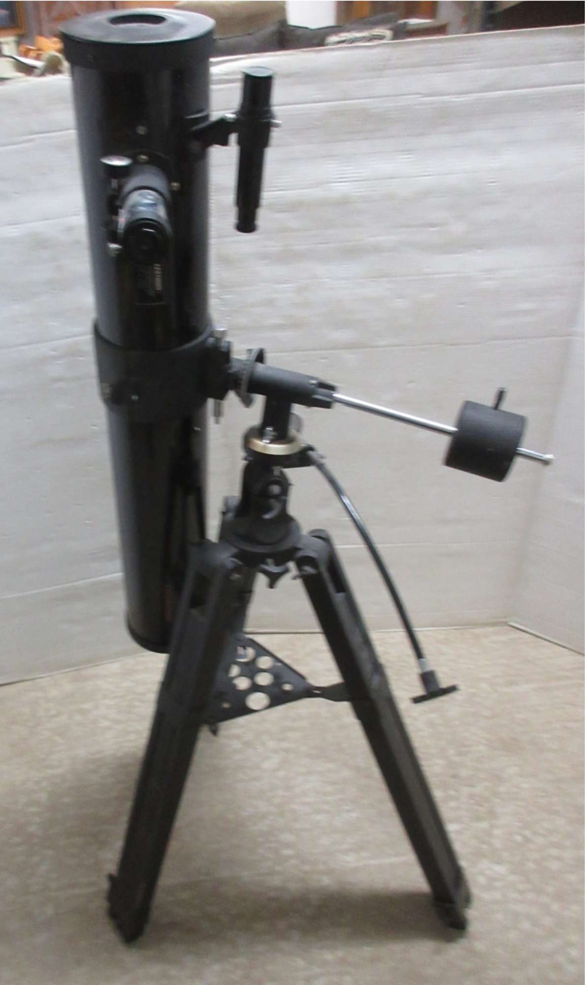 celestron newtonian telescope 910mm