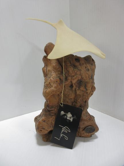 John Perry Manta Ray Signed Sculpture on Burl Wood, Collectible California Artist Works, Includes Original Tag and Cleaning Instructions also Guaranteed