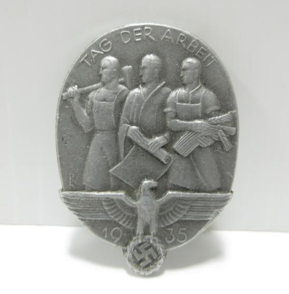 Original 1935 German Third Reich Era Tag Der Arbeit Commemorative Badge, Official Badge for the 1935 Day of German Labour and Bears the Unique Design of that Year, Has Working Steel Pin on Backside