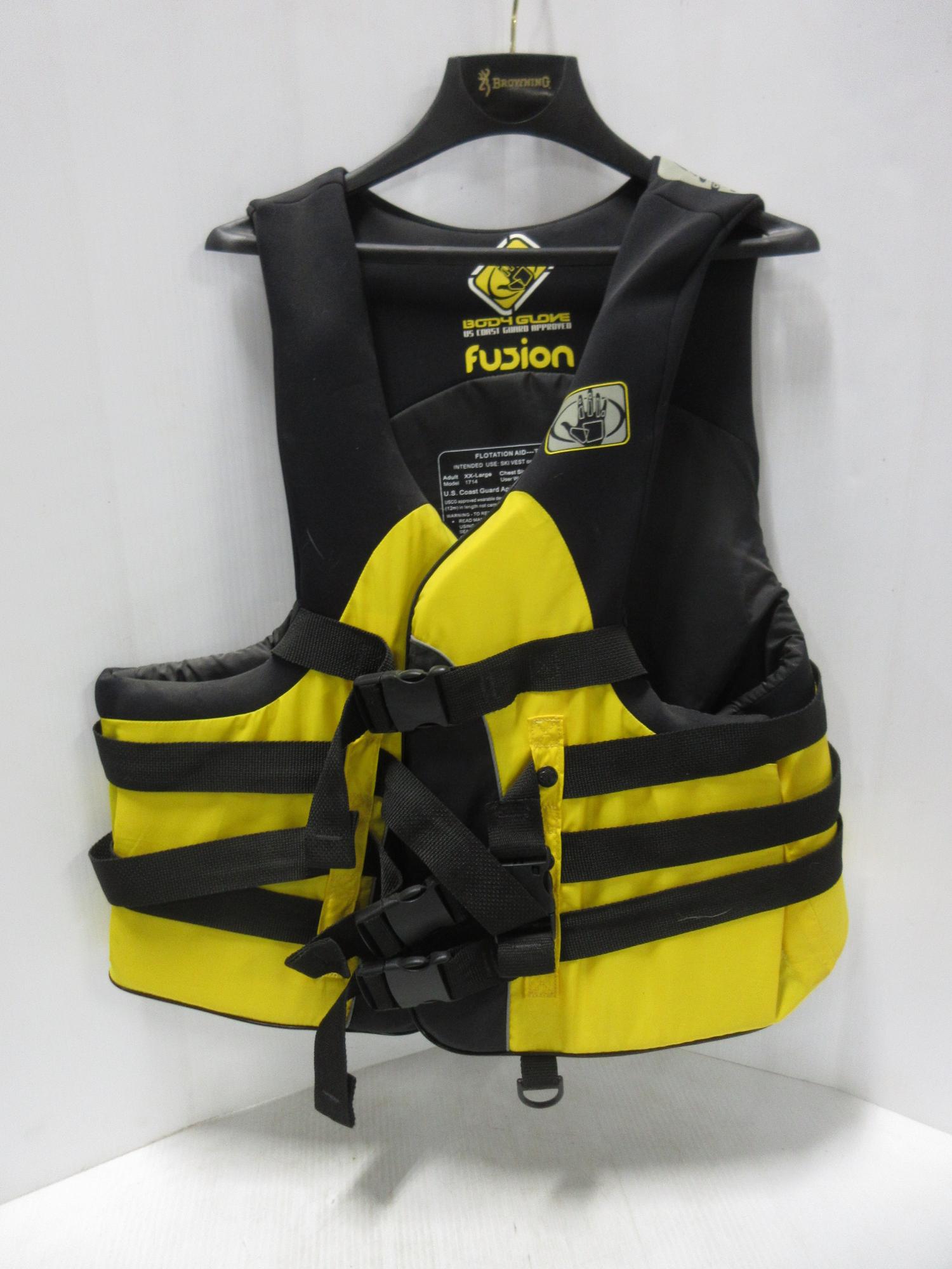 Albrecht Auctions Body Glove Brand Life Jacket, US Coast Guard