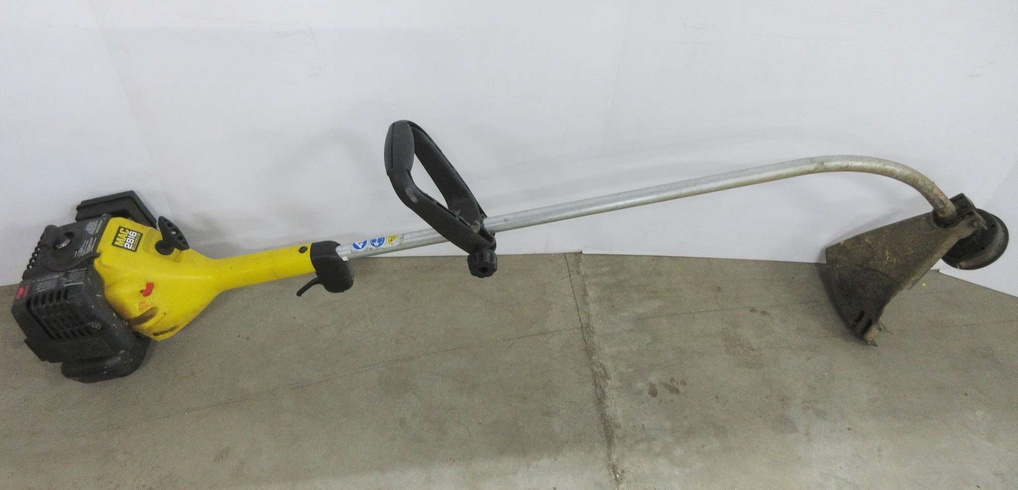 Albrecht Auctions McCulloch Mac 2816 Weed Wacker