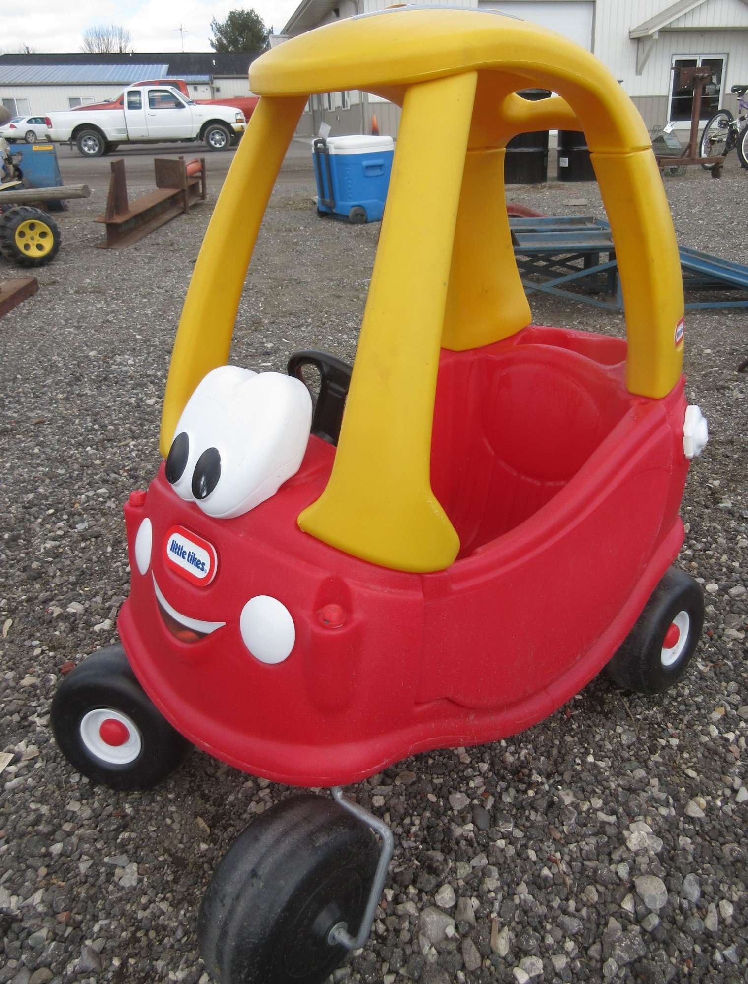 Albrecht Auctions Little Tikes Kids Play Car, Custom