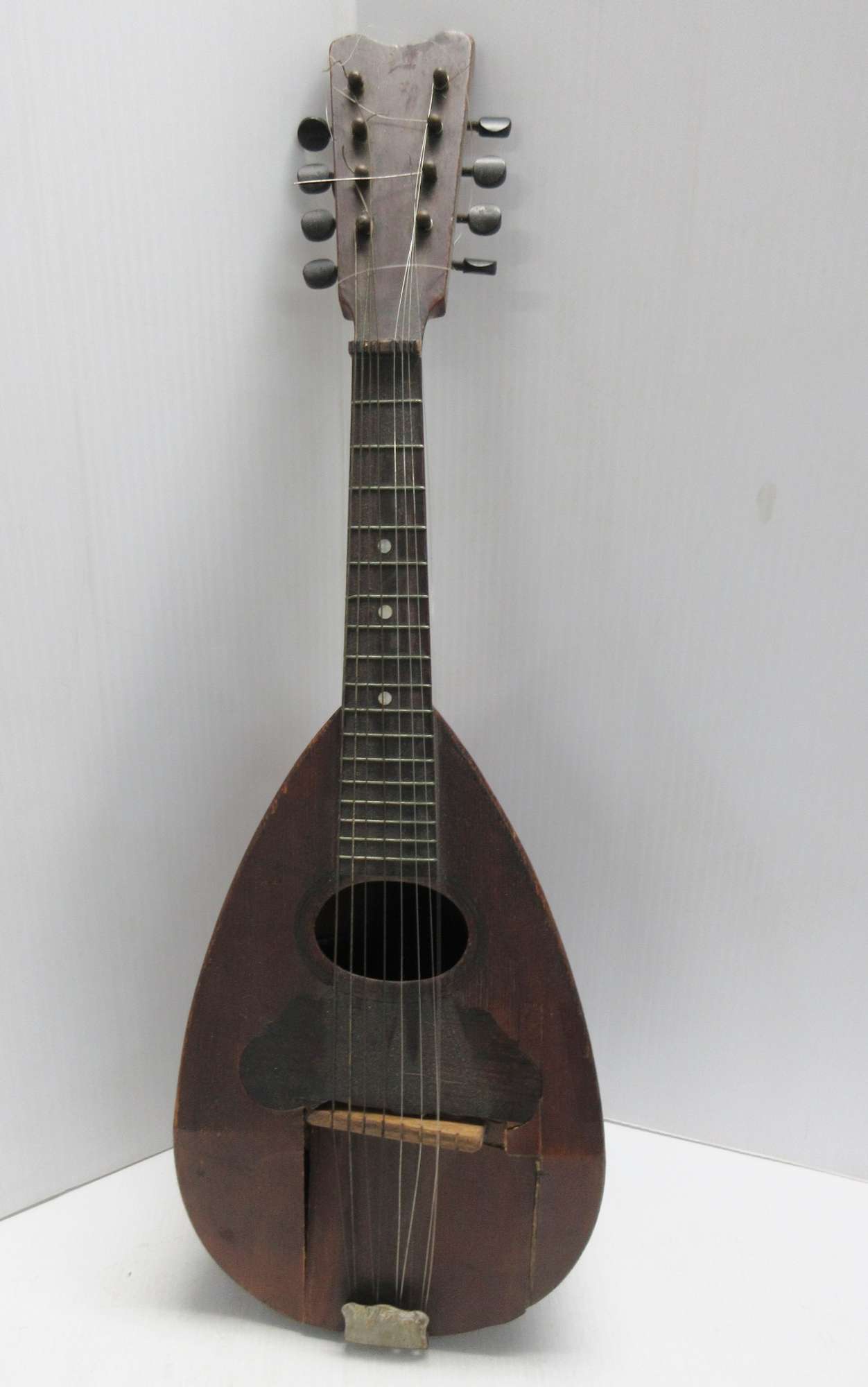 Albrecht Auctions Antique Potato Bug Mandolin