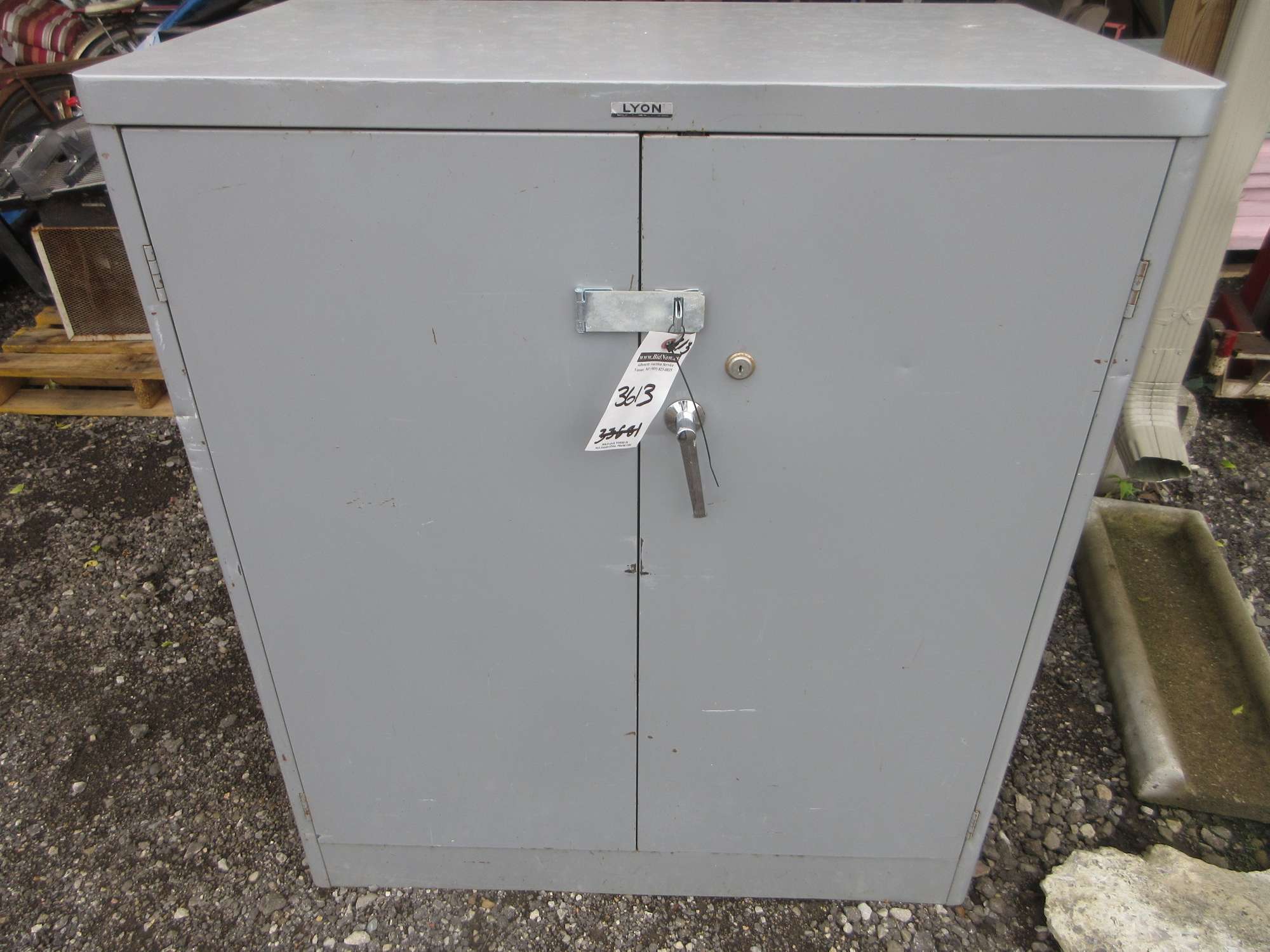 Albrecht Auctions Lyon Metal Storage Cabinet Two Shelves Carrying Handles