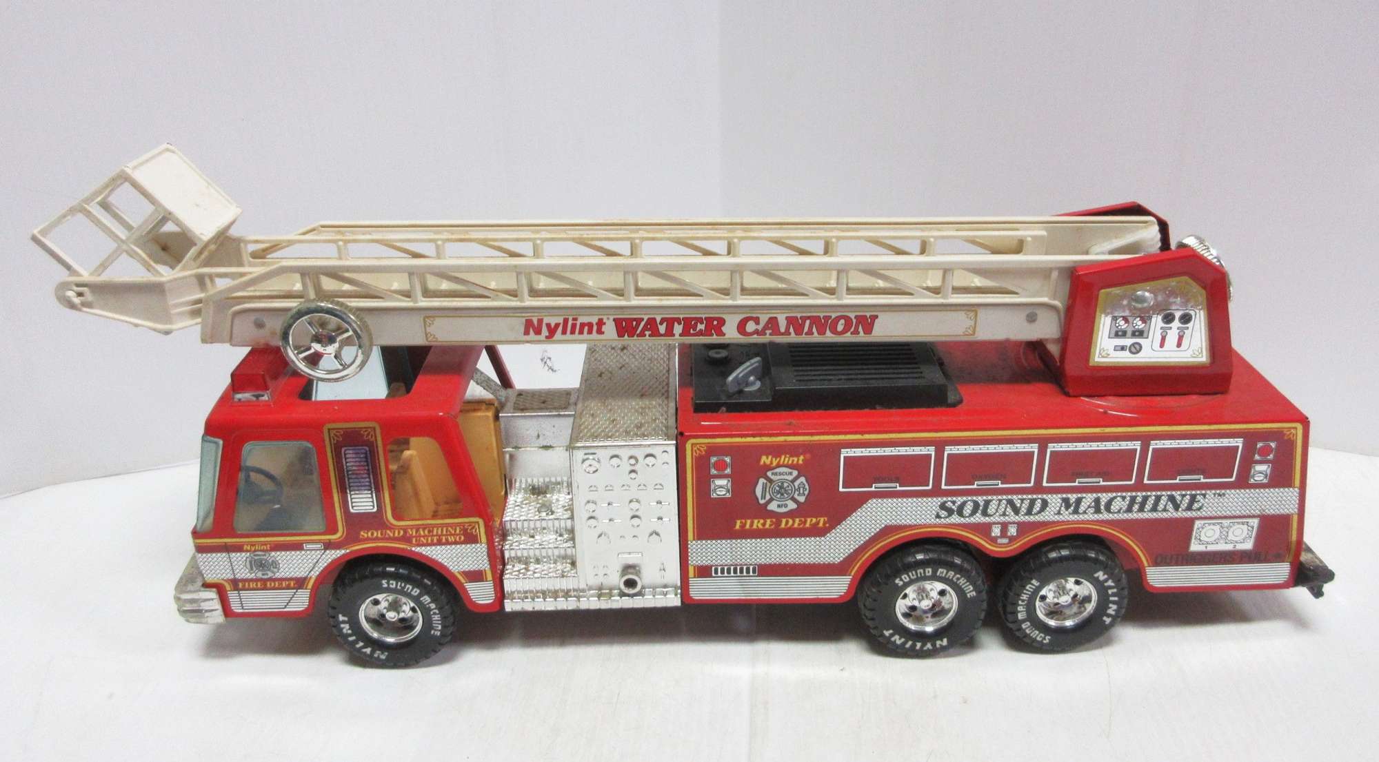 Albrecht Auctions | Fire Truck Toy with Articulating Ladder and Siren