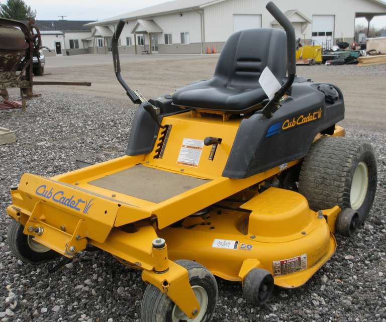 Cub Cadet R2T 50" Zero Turn Mower, 22 HP Briggs & Stratton Engine, 492 Hours, Key in Office