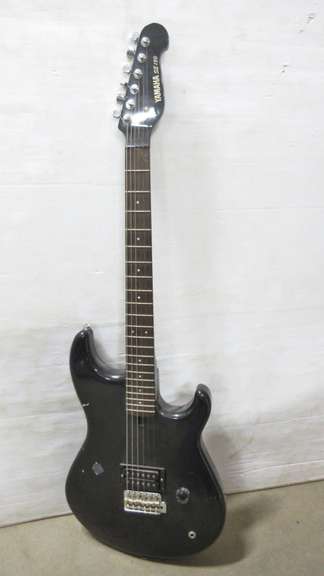 Yamaha SE150 Electric Guitar