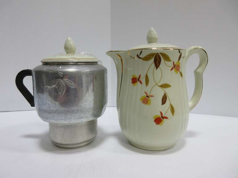 Hall Autumn Leaf Pitcher with Metal Drip and (2) Lids