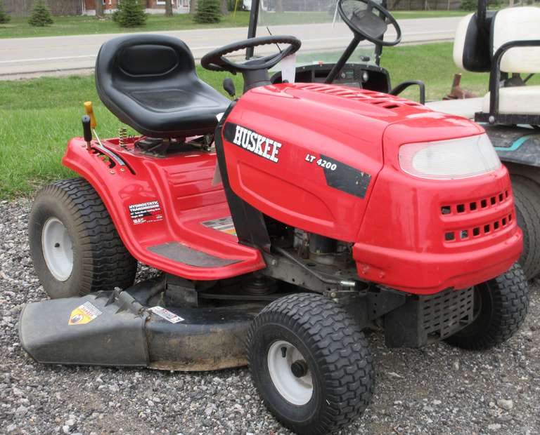 99 Huskee LT4200 Lawn Mower, 42" Cut, 18 HP, Key in Office