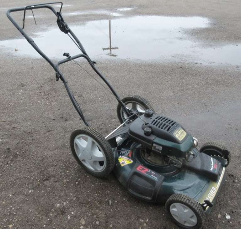 Albrecht Auctions Craftsman 22 Gear Driven Self Propelled Lawn Mower With Mulcher And Chute Attachment 6 5 Hp Eagle 1 Solid State Motor