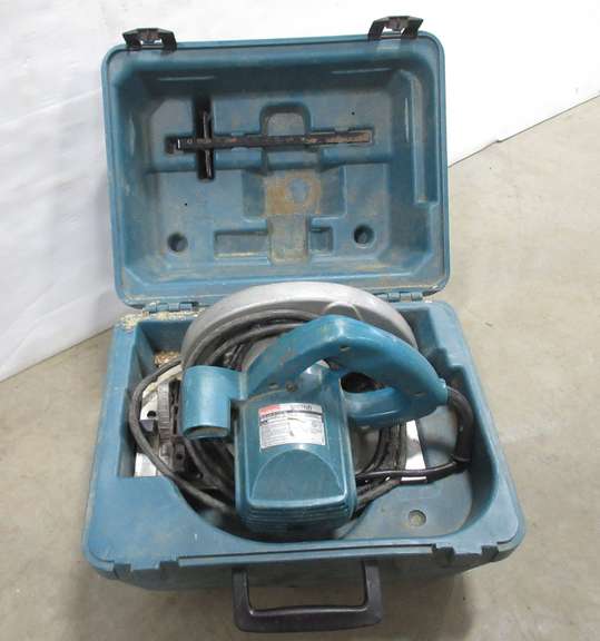 Makita Circular Saw with Case