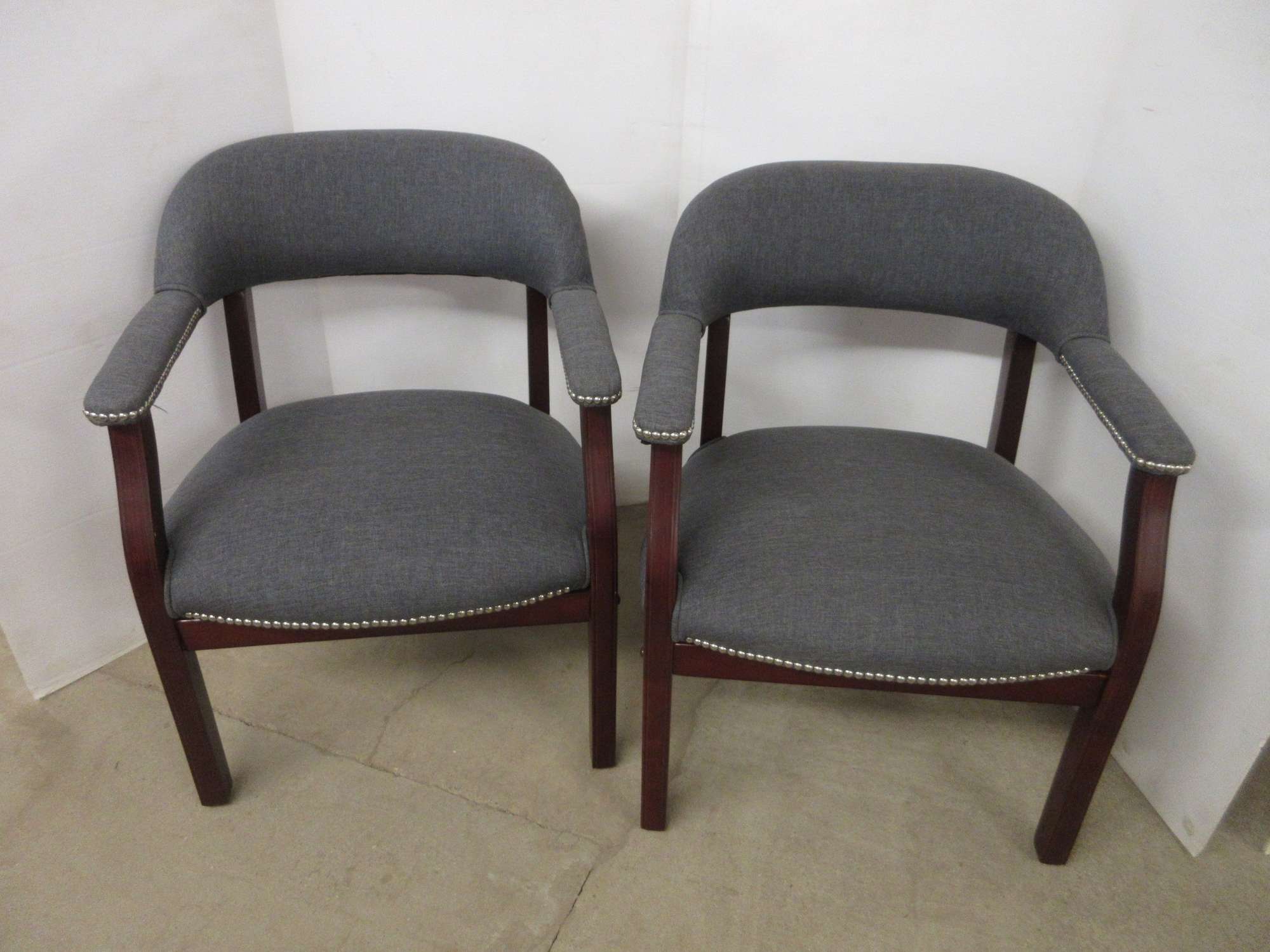 Albrecht Auctions | (2) Deluxe Office Chairs