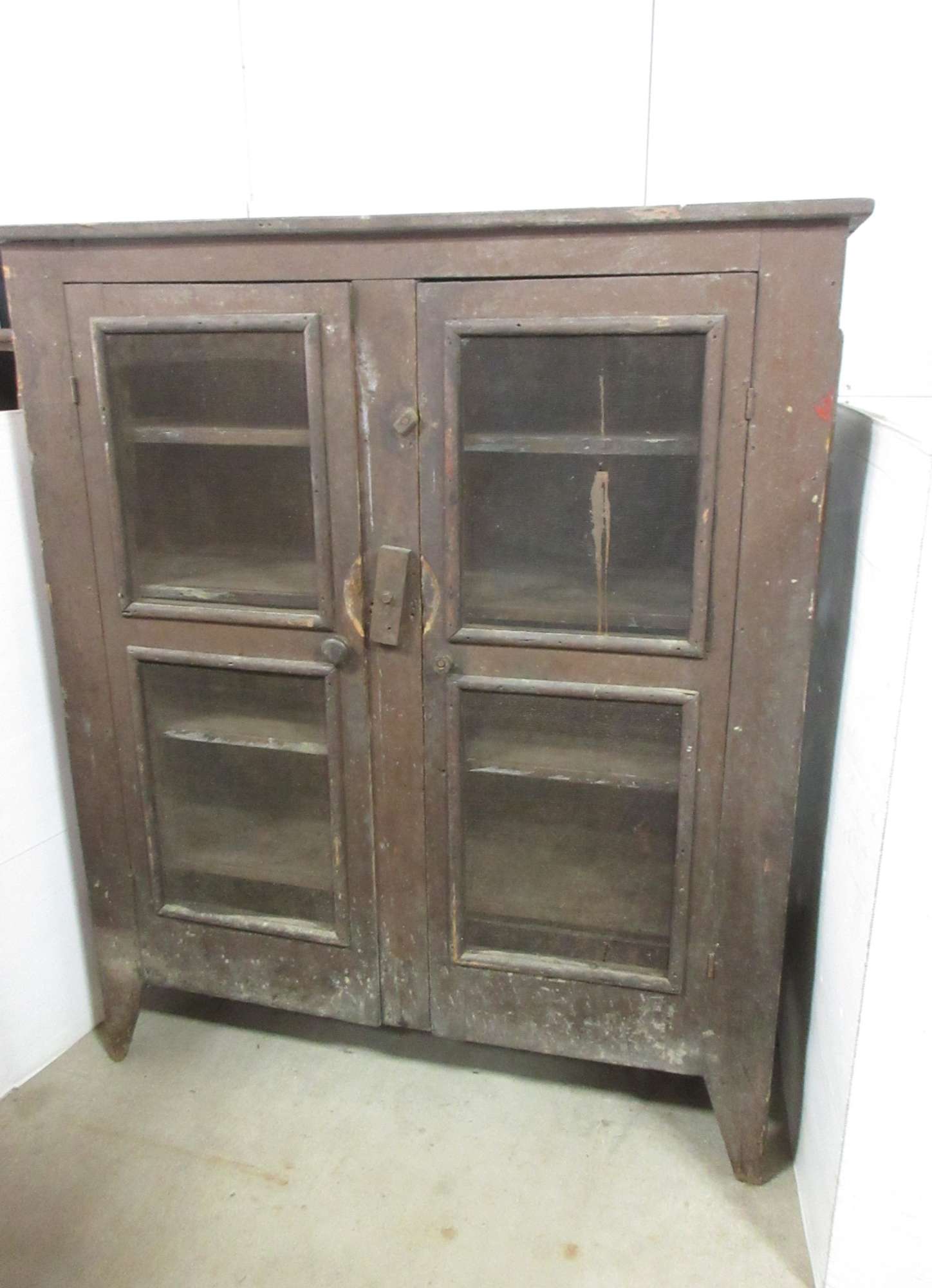 Albrecht Auctions | Antique Northern Michigan Pie Safe ...