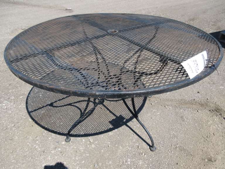 4' Expandable Metal Patio Table