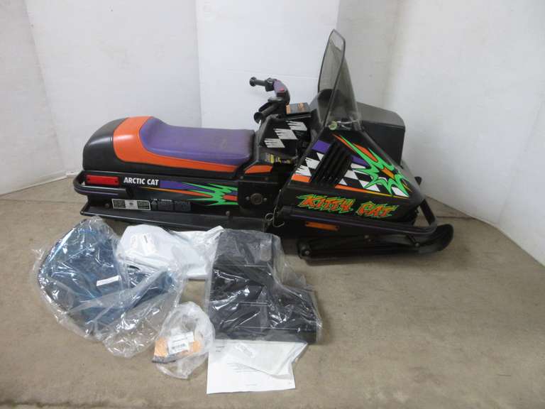 Albrecht Auctions | 1996 Arctic Cat 