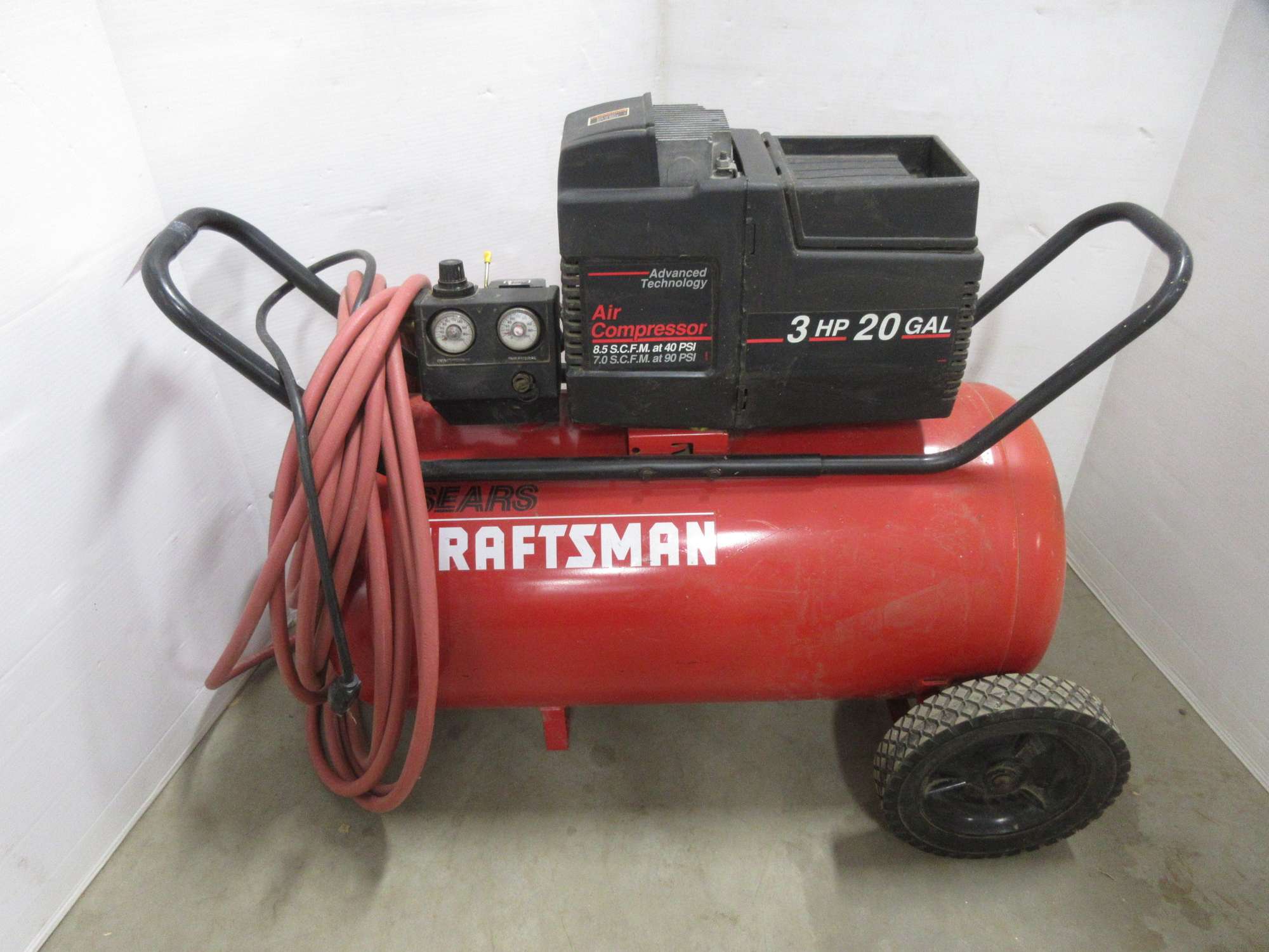 Albrecht Auctions Sears Craftsman 3 HP 20Gallon Air Compressor