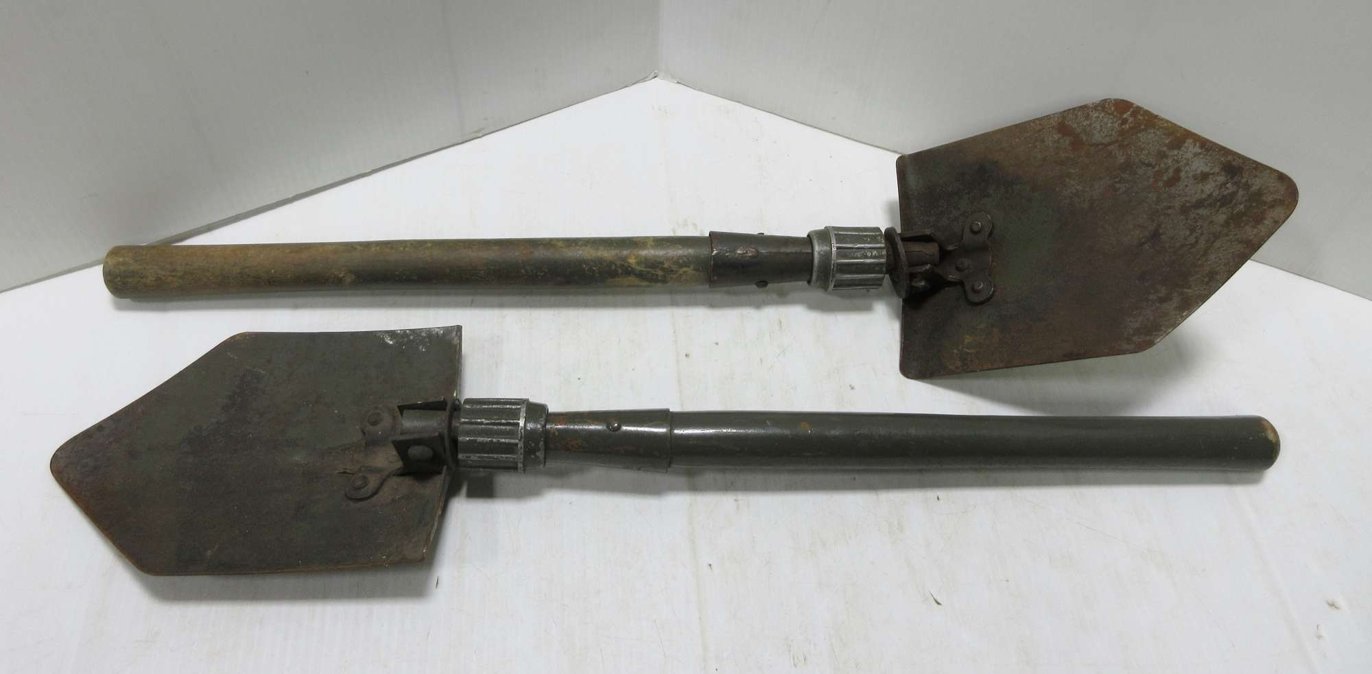 Albrecht Auctions (2) Old Army Shovels