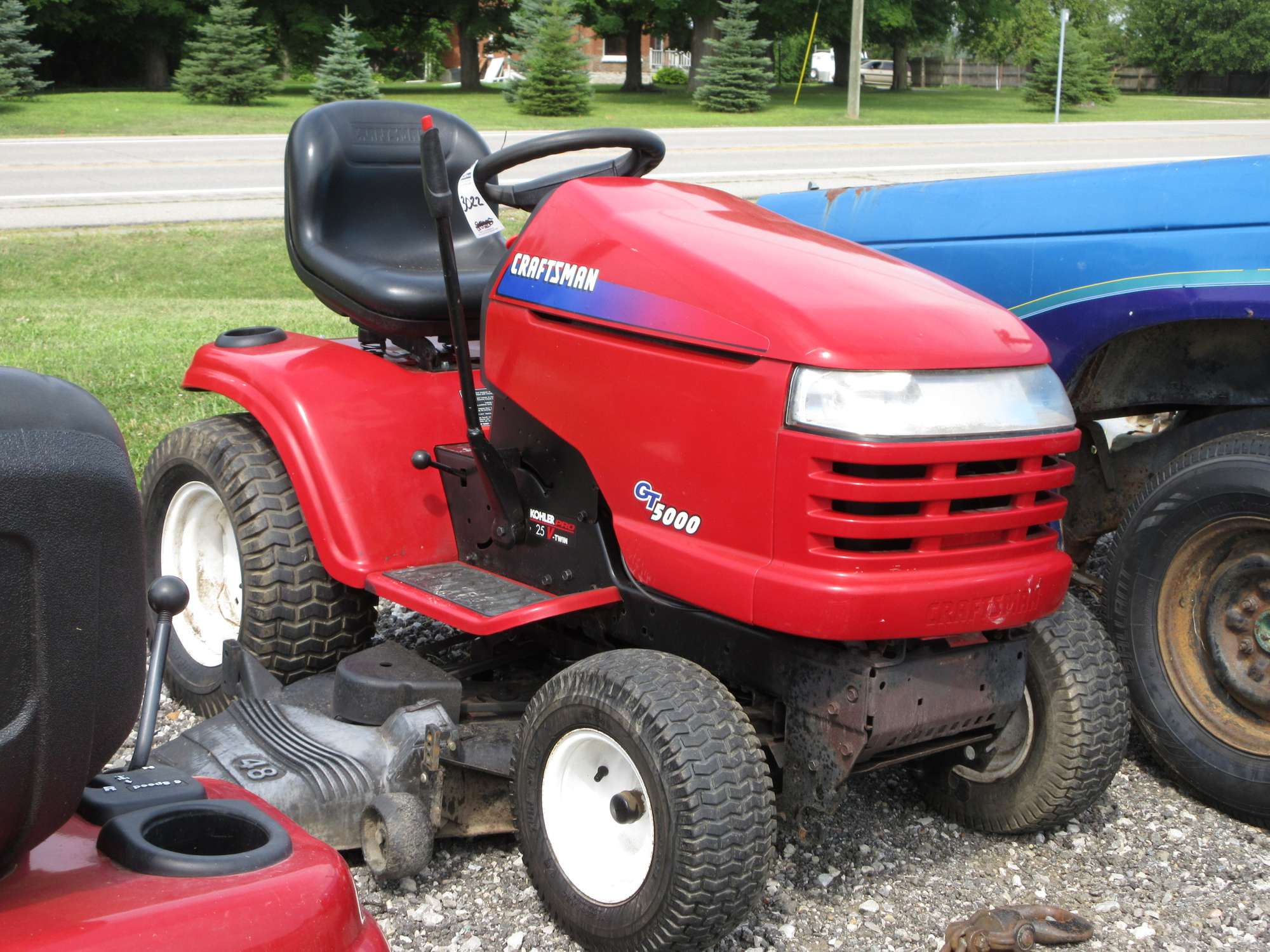 Albrecht Auctions Craftsman GT 5000 Lawn Tractor, 48" Cut, SixSpeed