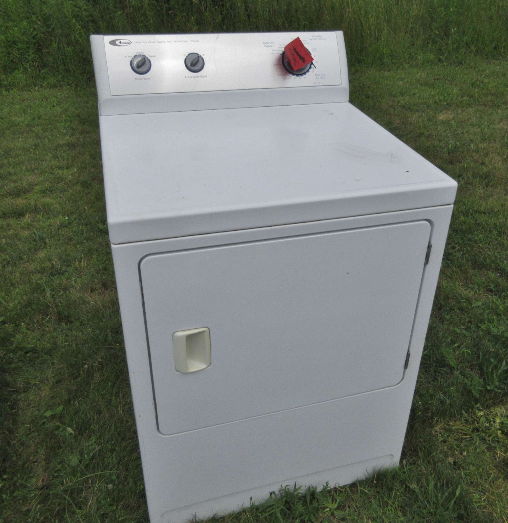 Albrecht Auctions | Amana Electric Dryer