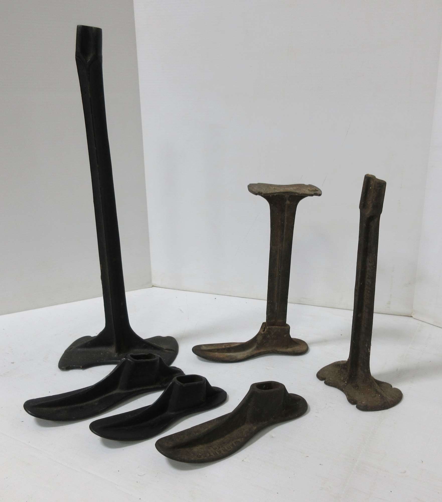 Albrecht Auctions (3) Old Heavy Cast Iron Cobblers Shoe