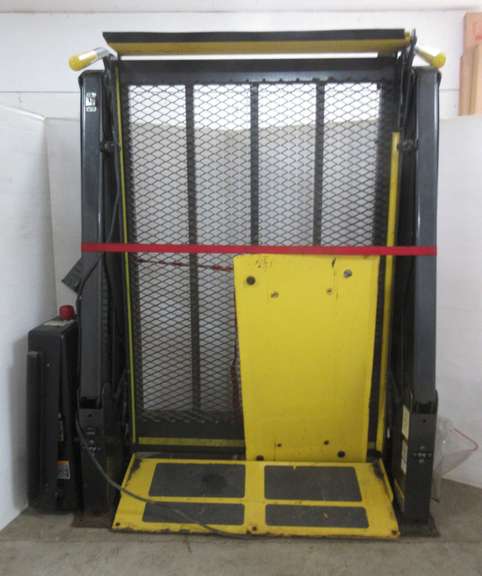 braun wheelchair lift