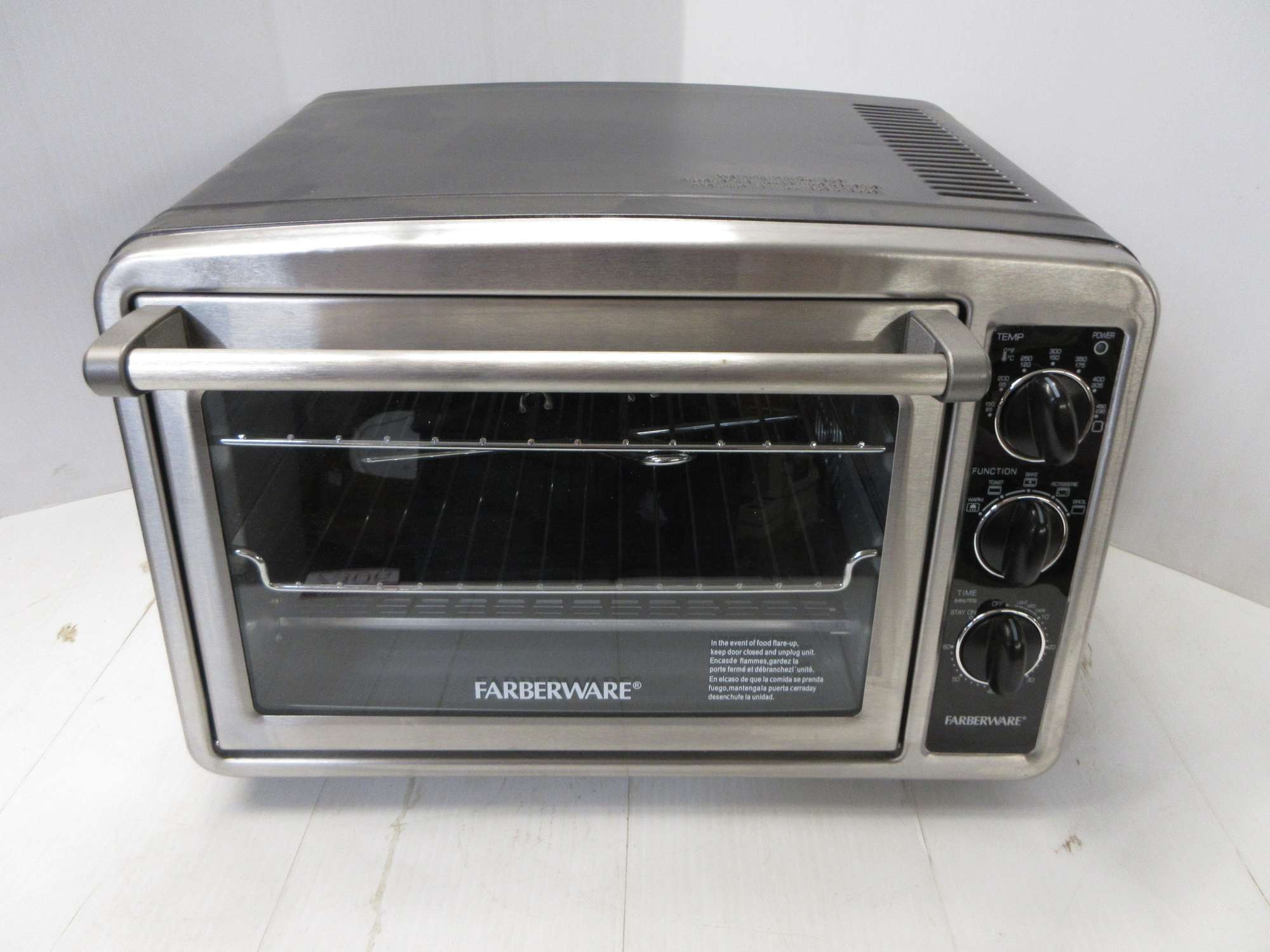 Albrecht Auctions Farberware Convection Oven, Model 103738