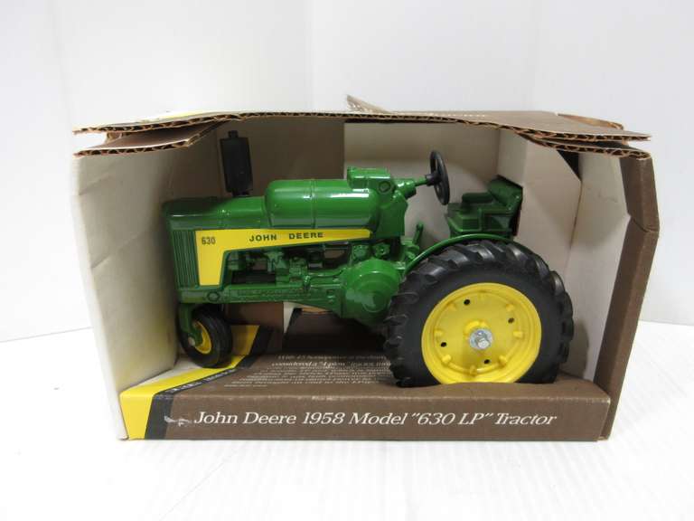 John Deere 630 LP Special Edition, 1989, 1/16 Scale