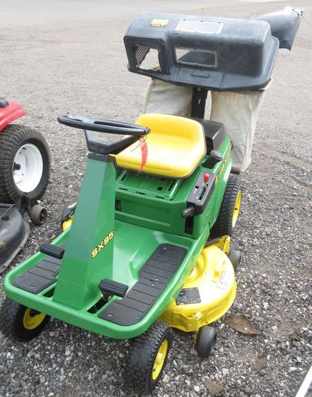 1987 John Deere SX95 Lawn Mower with a 38" Deck and Bagger, 12.5 HP