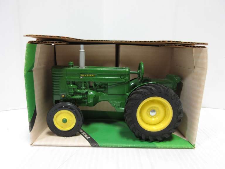 John Deere Model M Toy Tractor, 1/16 Scale