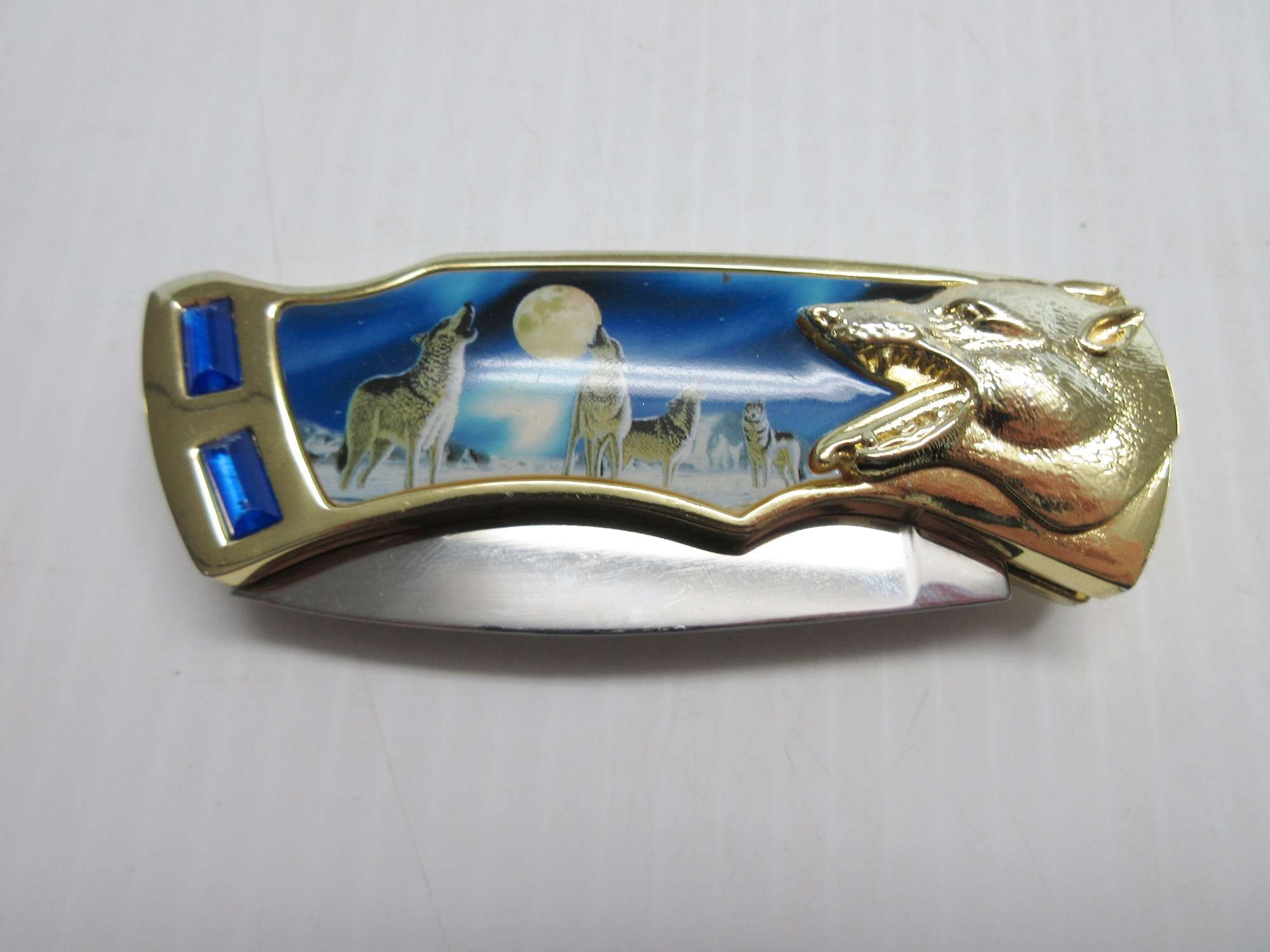 Albrecht Auctions Wolf Blue Moon Knife, China