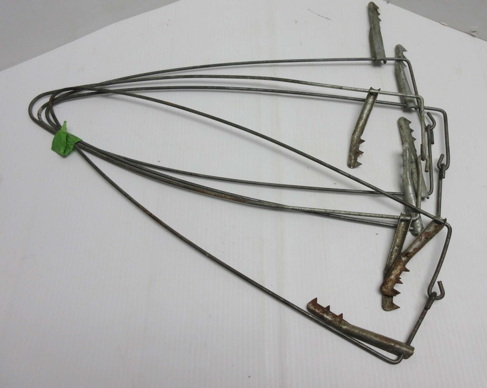 Albrecht Auctions No. 1 Sleepy Creek Muskrat Wire Stretcher
