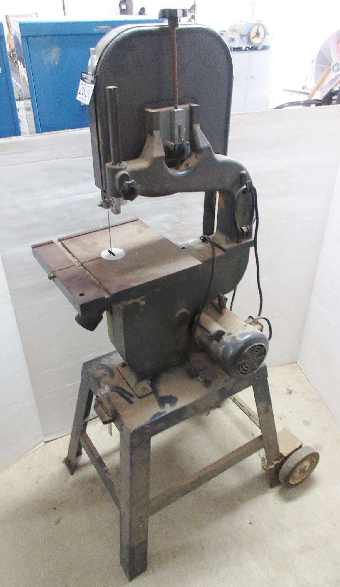 Albrecht Auctions | Craftsman 12" Band Saw, 1 HP, Includes Work Table
