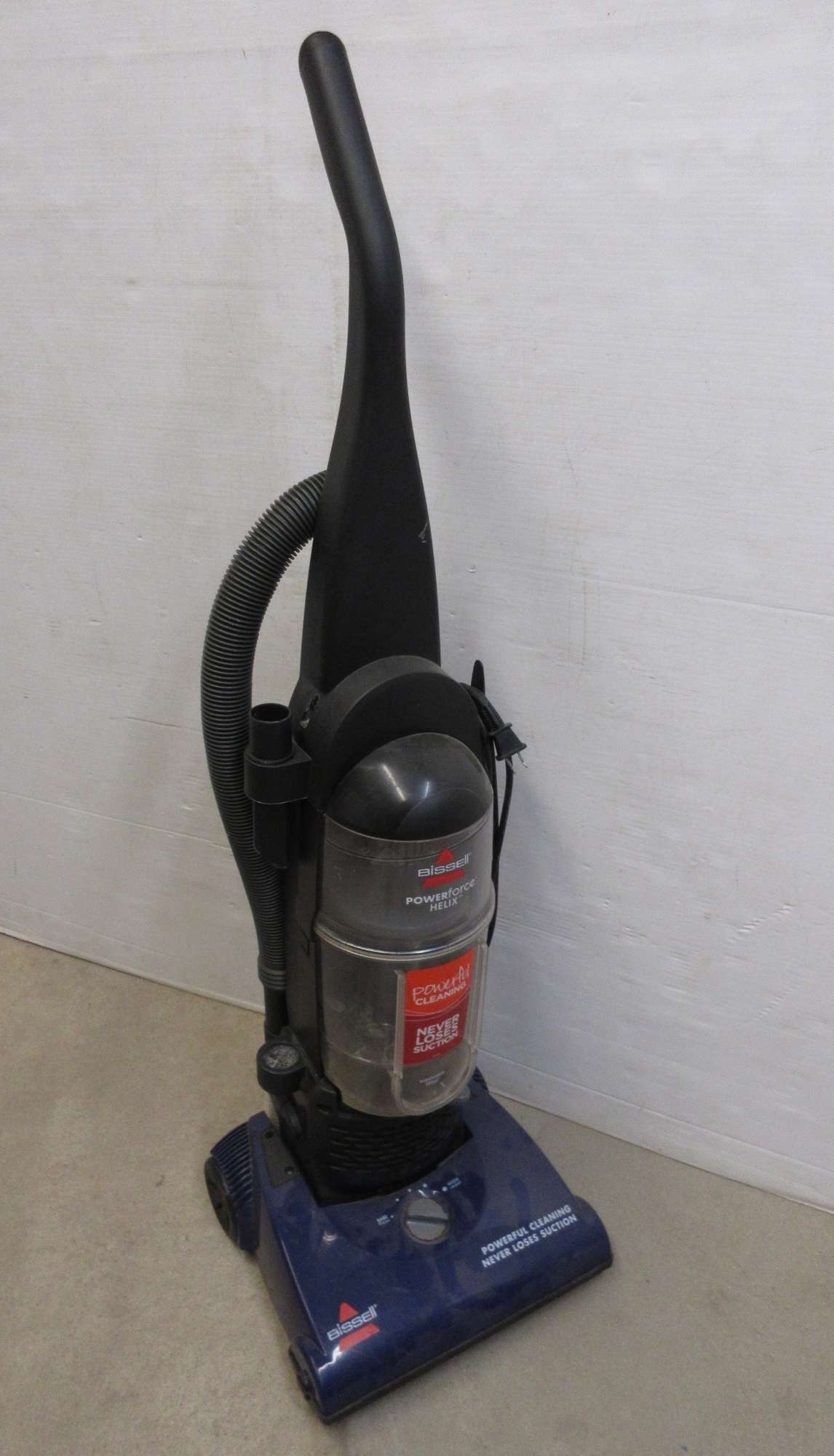 Albrecht Auctions Bissell Vacuum Cleaner