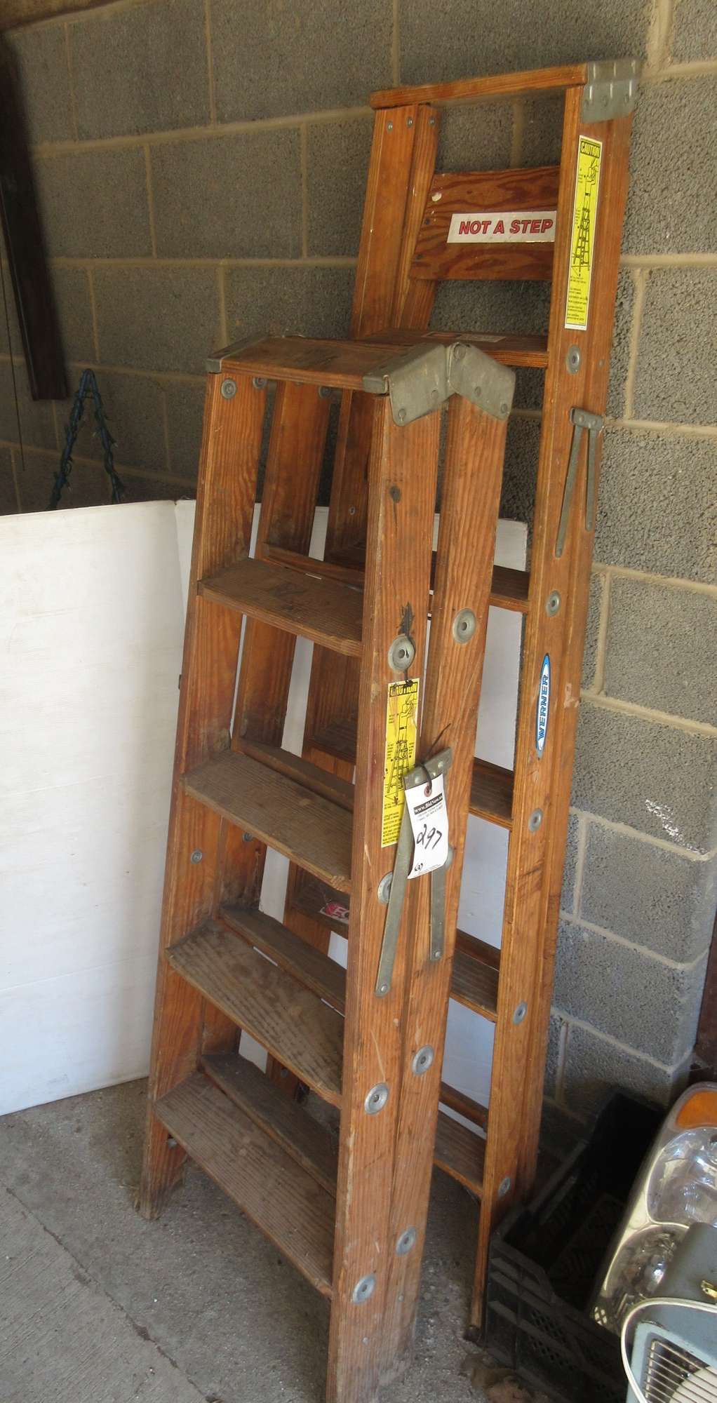 Albrecht Auctions 2 Wood Step Ladders Include 6 