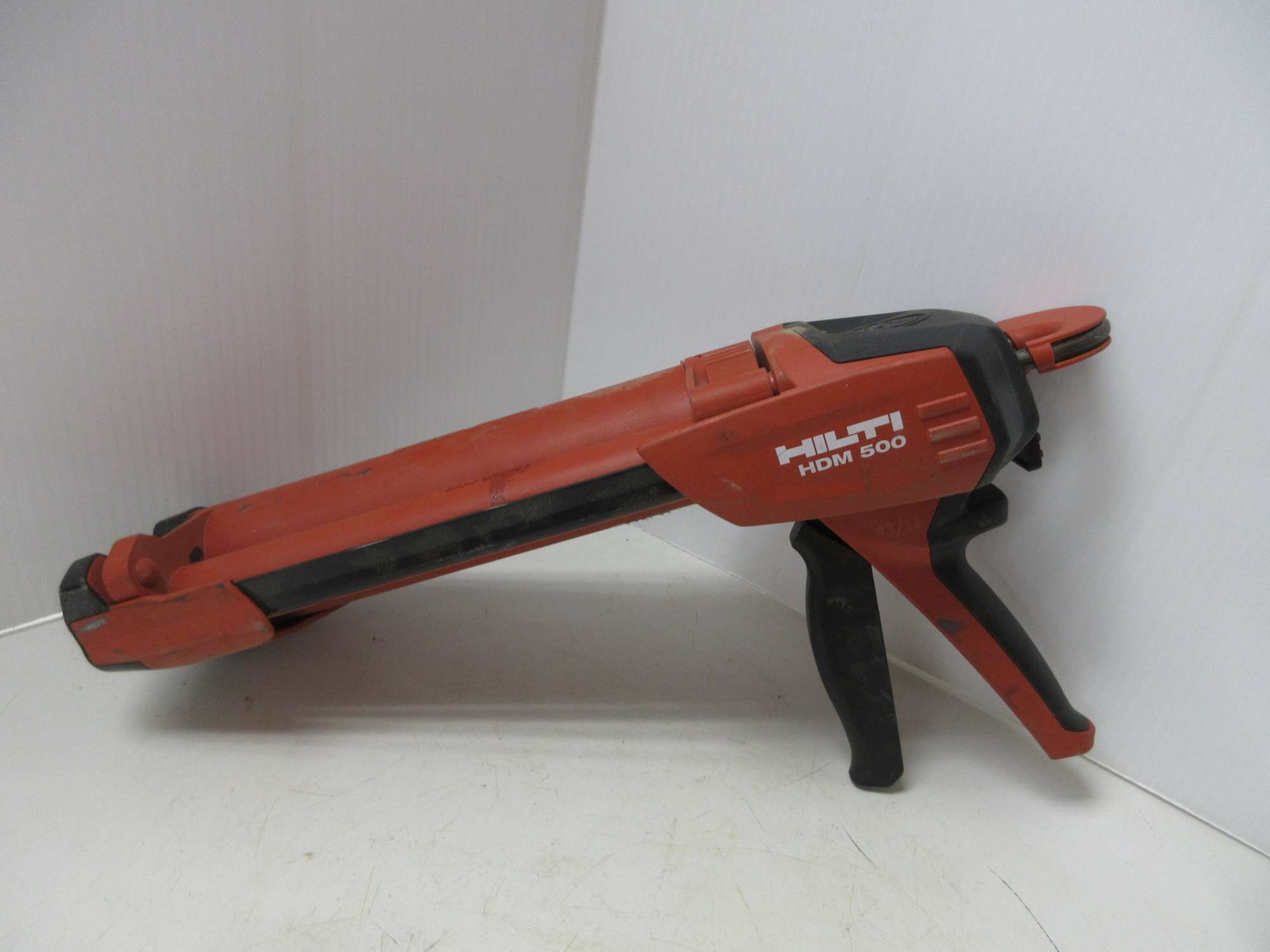Albrecht Auctions Hilti Caulk Gun