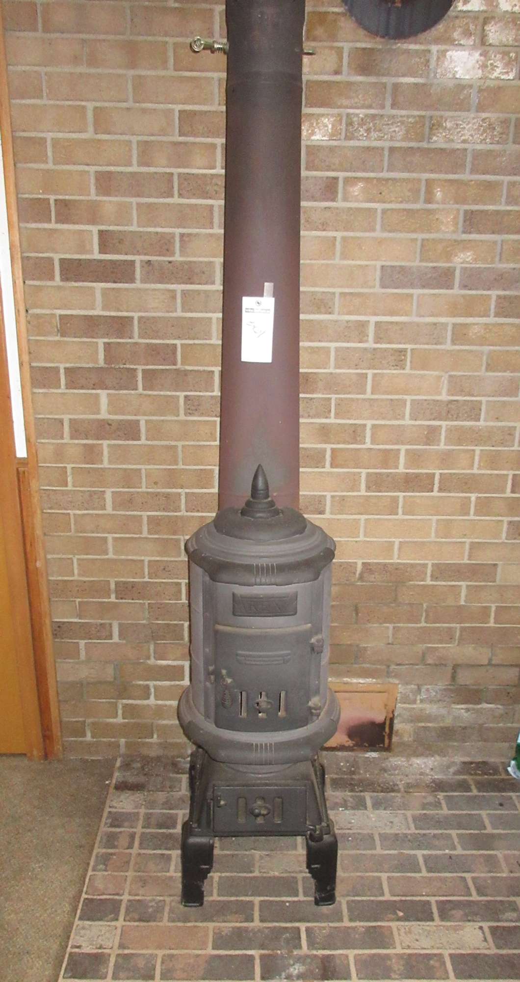 Albrecht Auctions Rex Cast Iron Wood Stove 42 to Top 