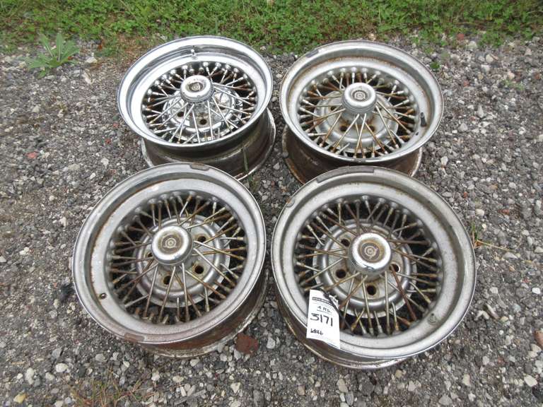Set of (4) Tru-Spoke Wire Wheels