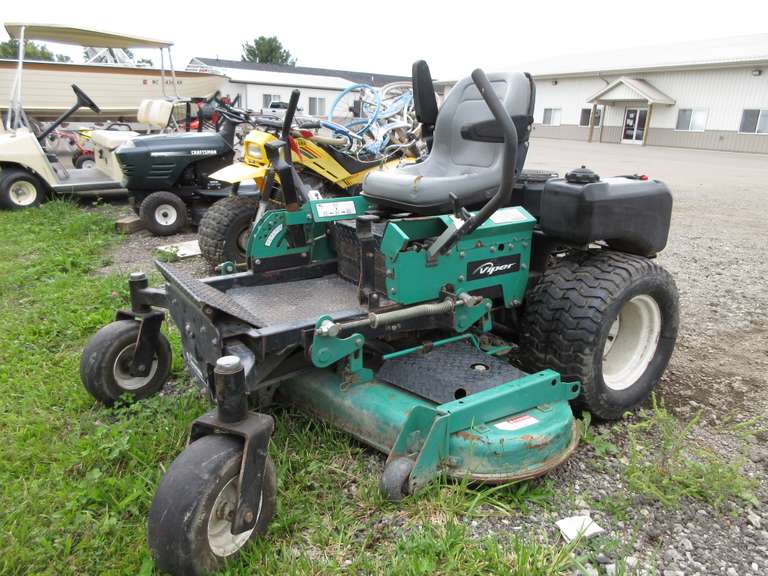 Zero Turn Lesco Viper "60" Commercial Lawn Mower, Motor is 23 HP Kawasaki, Manual Included, Key in Office