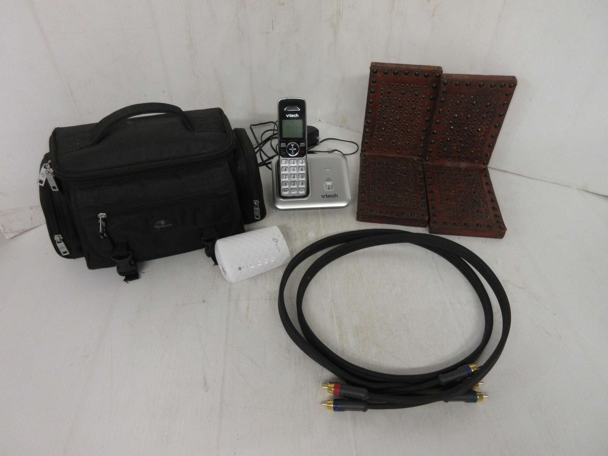 samsonite camera