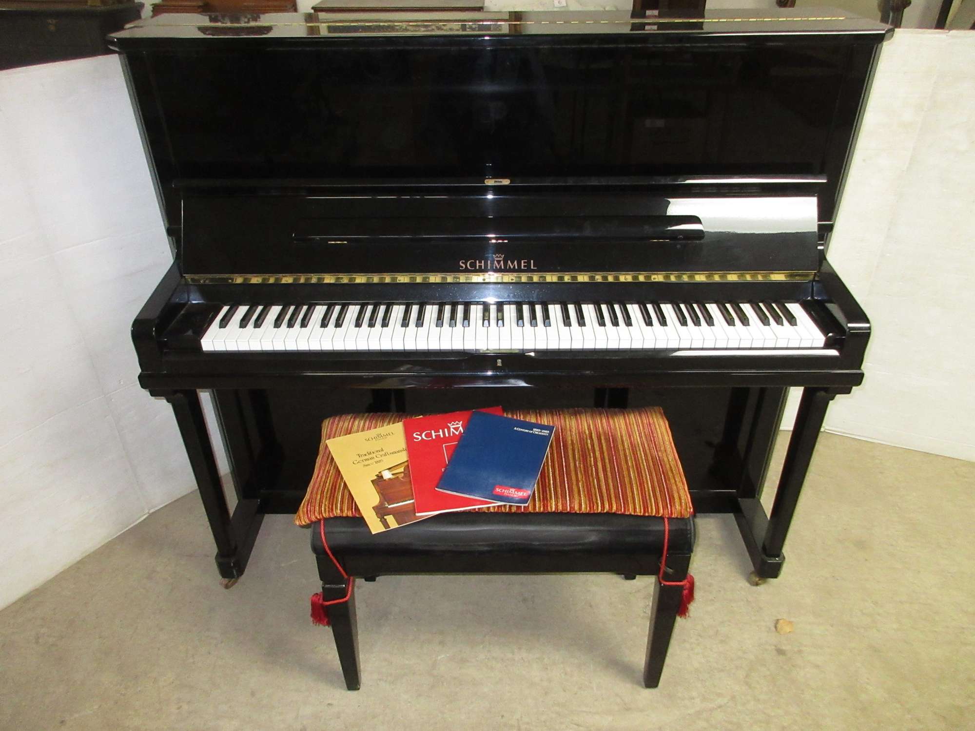 Albrecht Auctions Schimmel Braunschweig Piano With Bench