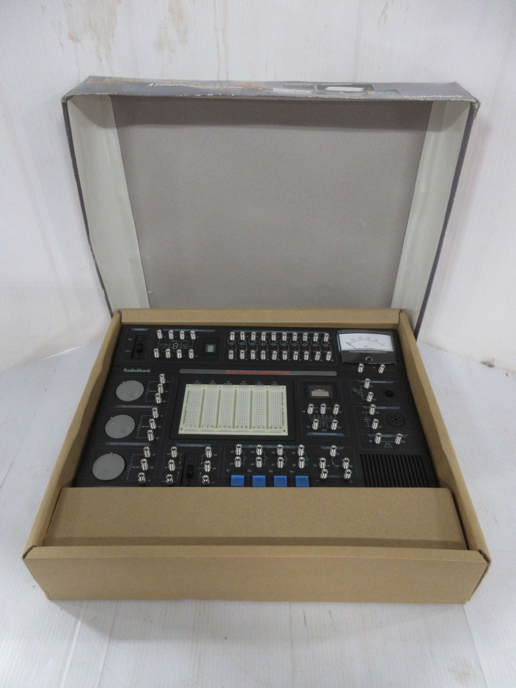 Albrecht Auctions Radio Shack Electronics Learning Lab, Model No. 28280