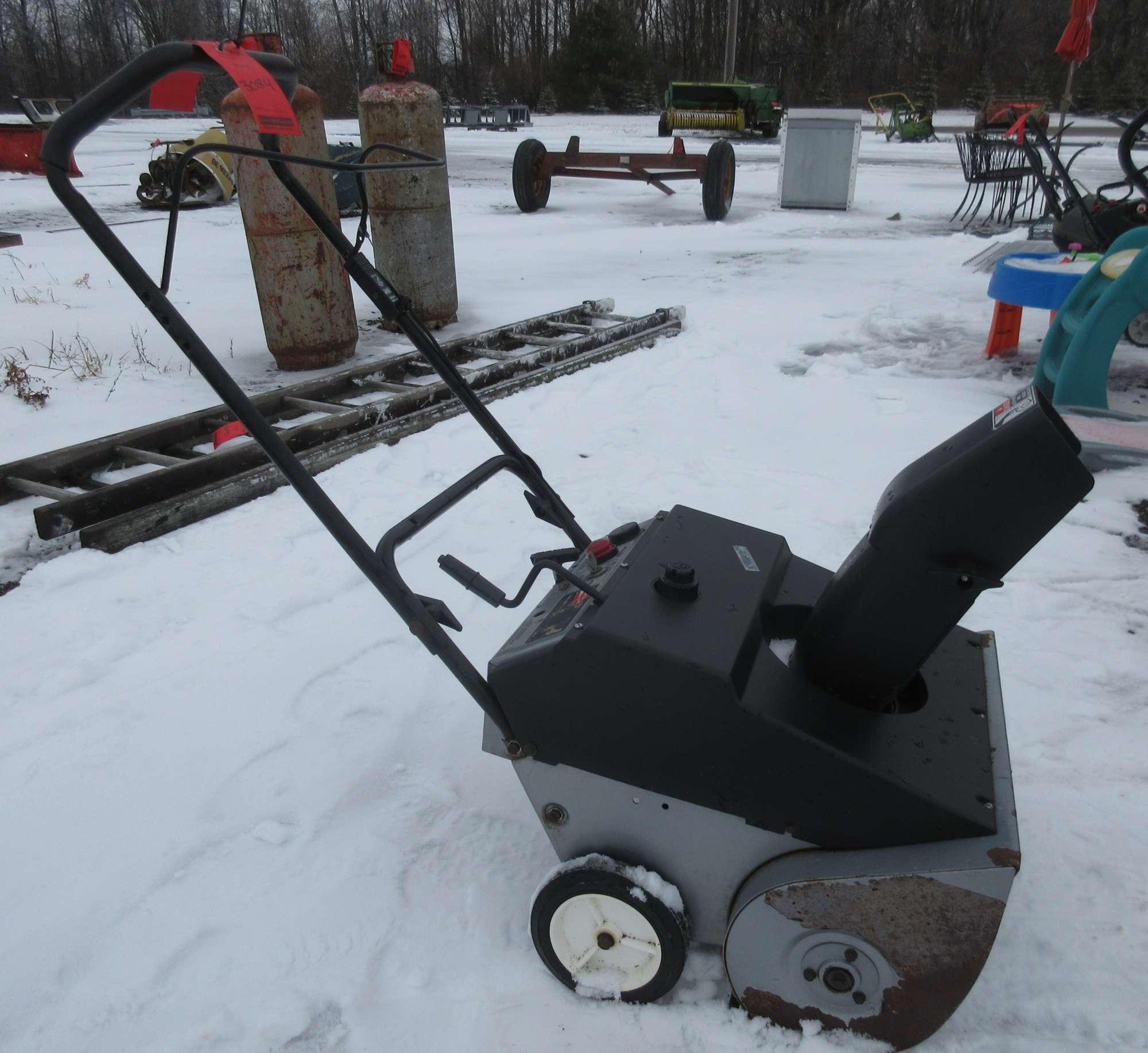 Albrecht Auctions Gray MTD Snow Blower