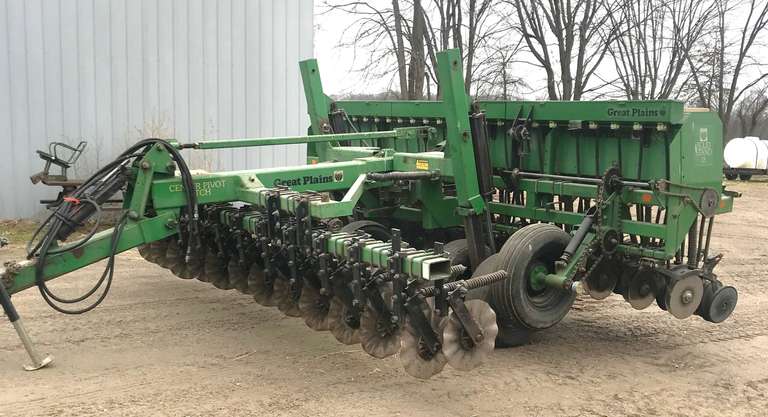 Great Plains CPH 15' No-Till Grain Drill with Grass Seeder, Always Housed, Field Ready