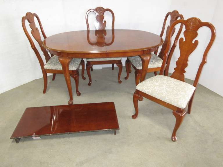 All Cherry Wood Queen Anne Style Dining Room Table Set with (5) Queen Anne Chairs and an Optional Leaf Extension